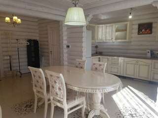 Гостиница Рябиновые бусы Каменномостский Классический четырехместный номер-3